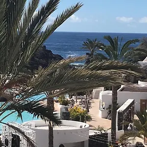 https://vista-nautica.adeje-hotels.com